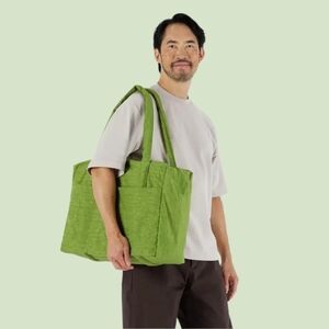 NWT Baggu Small Cloud Carry-on - Green Juice
